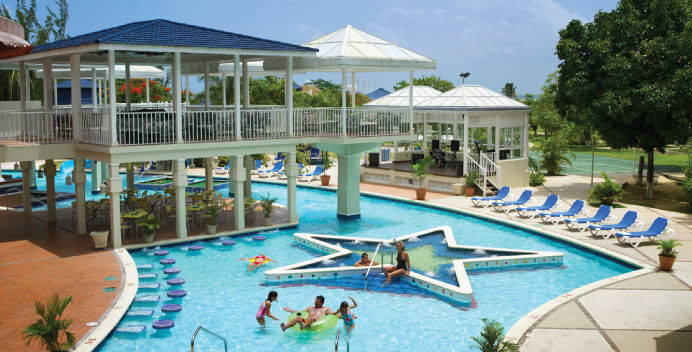 Breezes Trelawny Hotel Trewlany Beach Exterior photo